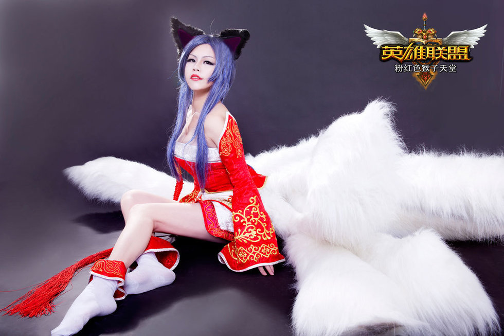 <em>狐女</em>与基友同台竞技!英雄联盟超专业COS - 动