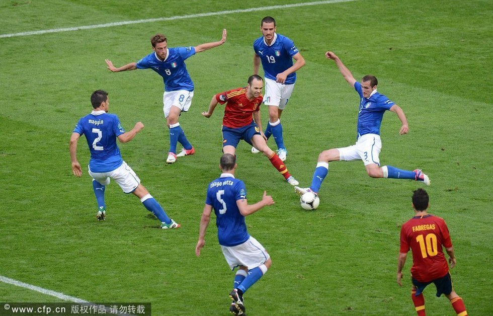 高清:盘点那些神级突破 球场上1V多的精彩