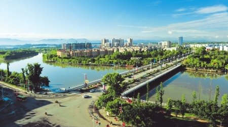 成都市金堂县迎宾大道:非常感谢网友和读者的肯定和支持,金堂迎宾高清图片