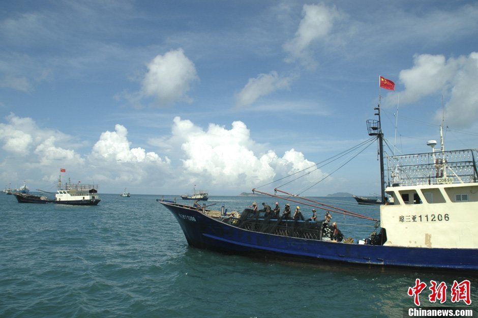 海南30艘渔船自组船队赴三沙渔场作业转载