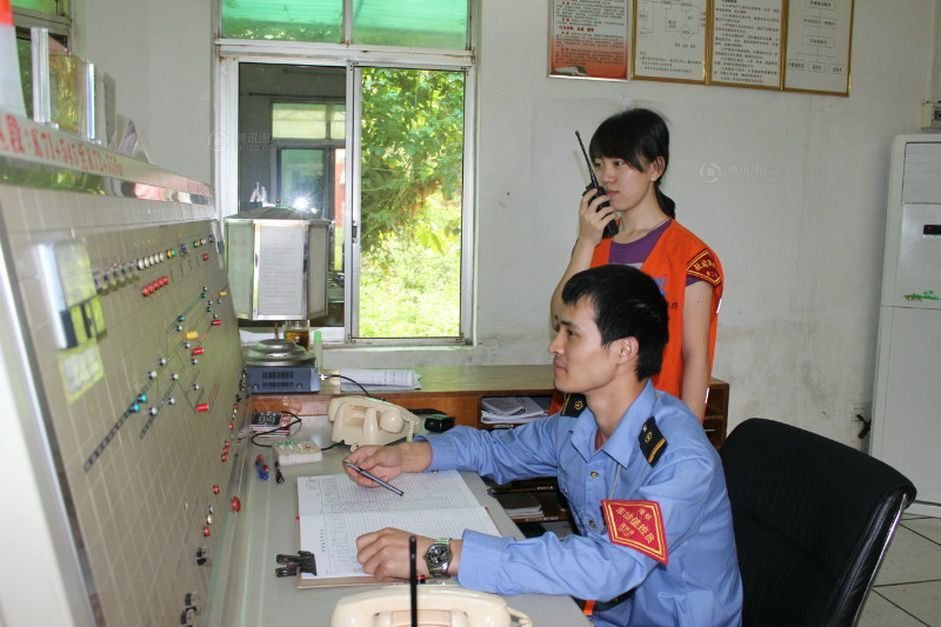 [社会万象]中国人的一天:铁路信号工(转载)