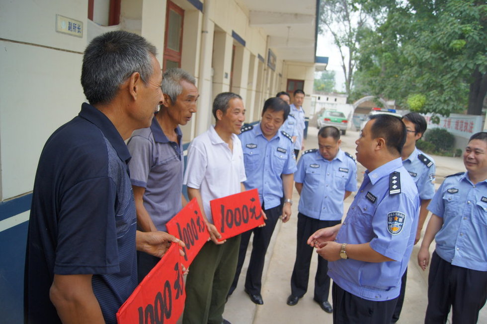 <em>陕西</em>咸阳<em>的姐</em>遭<em>90</em>后<em>活埋</em>装死逃生_网易地方论