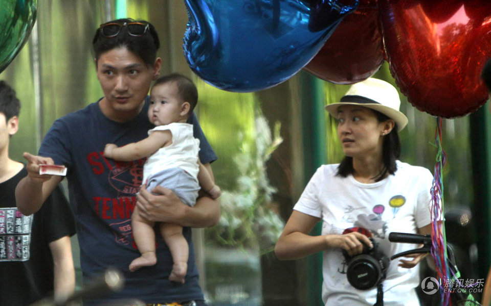 娱乐一周图片精选(2012.7.28-2012.8.3)-燕赵都市网-河北新闻资讯一网打尽