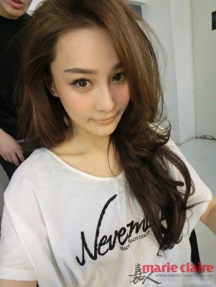 TVB小生吴卓羲恋上张馨予 微博人气大PK