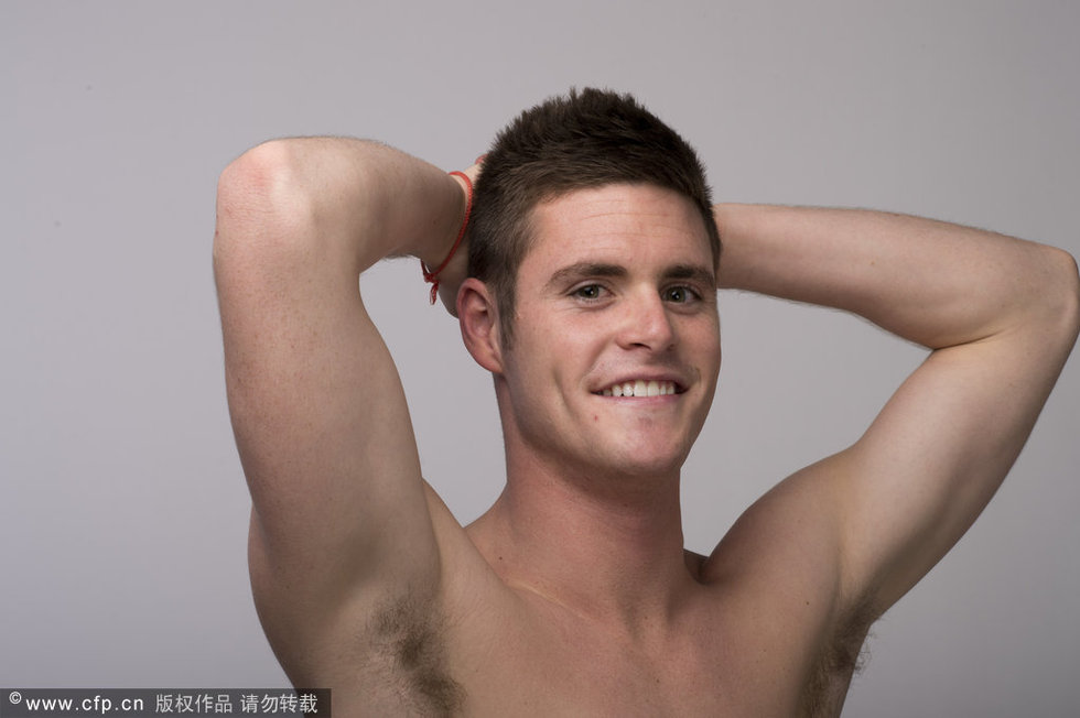 10米台冠军鲍迪亚写真曝光 大秀肌肉线条(图)-