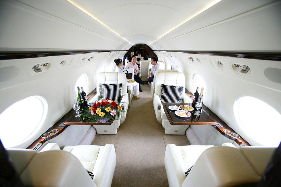 组图:浙江宁波首次举办公务机展(转载)