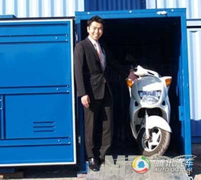 高清：车内放巨蟒 全球防盗怪招大比拼图片