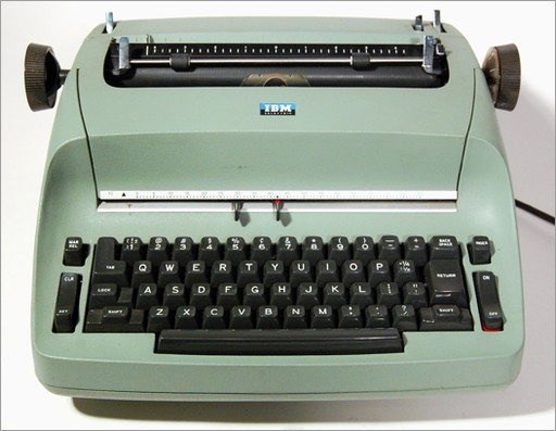 1. IBM Selectric���ֻ�:Selectric�綯���ֻ���1961�������������ִ����Լ���Ӱ����Զ�������������𽥿�ʼ������Selectric�ļ������飬�����������ڼ�����ļ��̾����������ģ�¡�