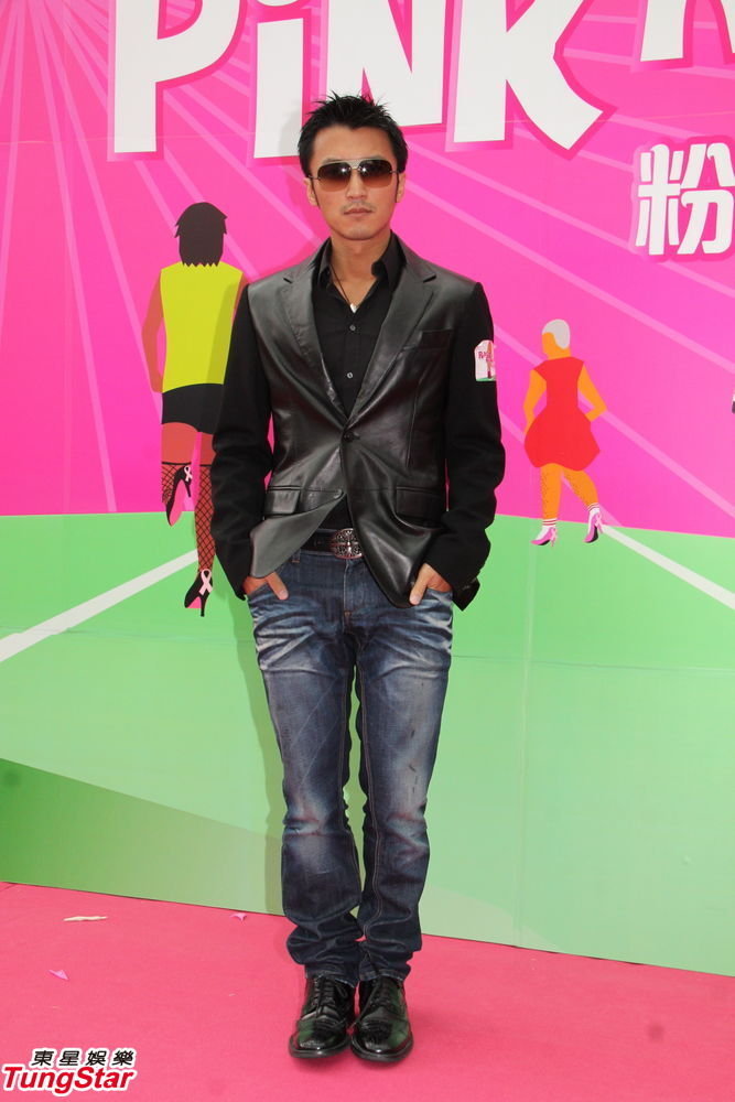 谢霆锋自曝离婚后无人陪 见两儿子也要依程序