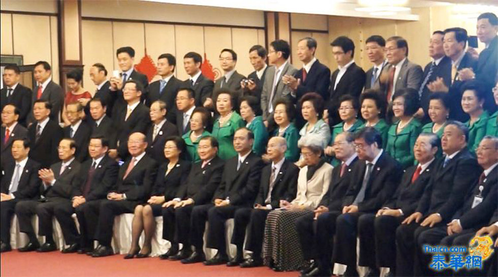 高清:温家宝会见泰国华人 称几个月后将退休_新闻中心_中国江门网