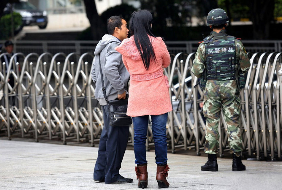 在沙井上班,可以在沙井派出所办理港奥通行证