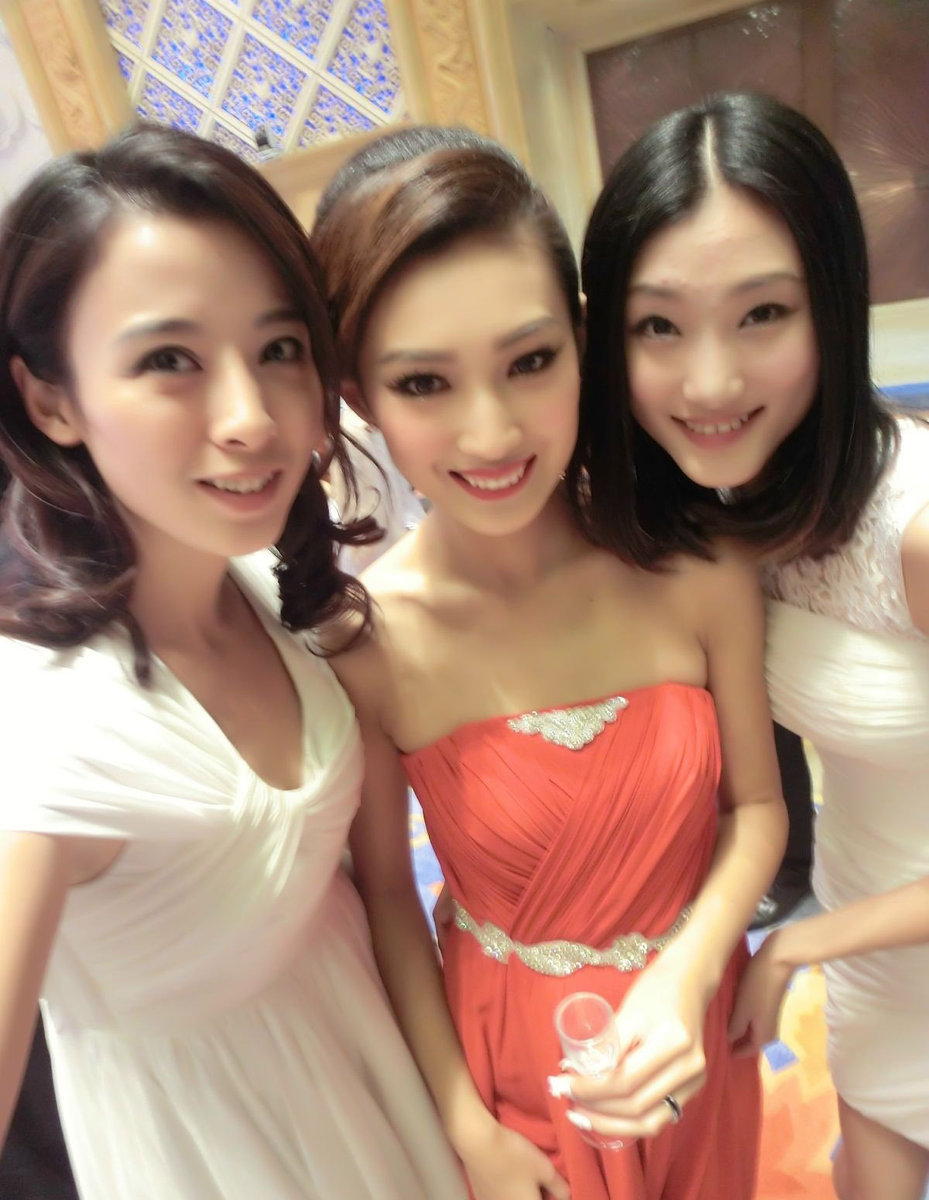 高清：孙悦爱妻自曝婚纱照 见证爱情求祝福图片