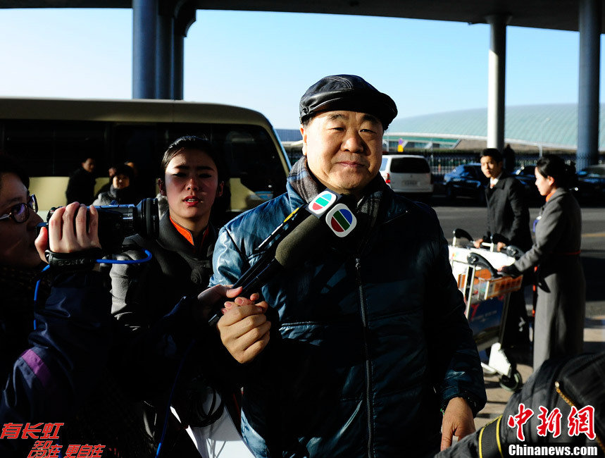 高清组图：诺奖得主莫言抵瑞典出席新闻发布会图片