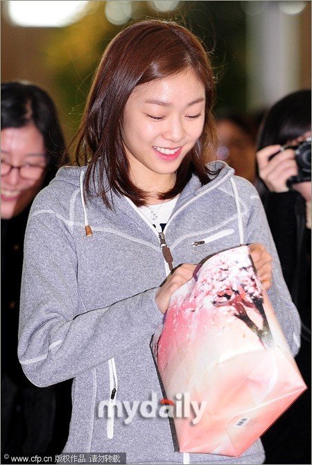 高清：韩国花滑选手金妍儿征战德国信心十足图片
