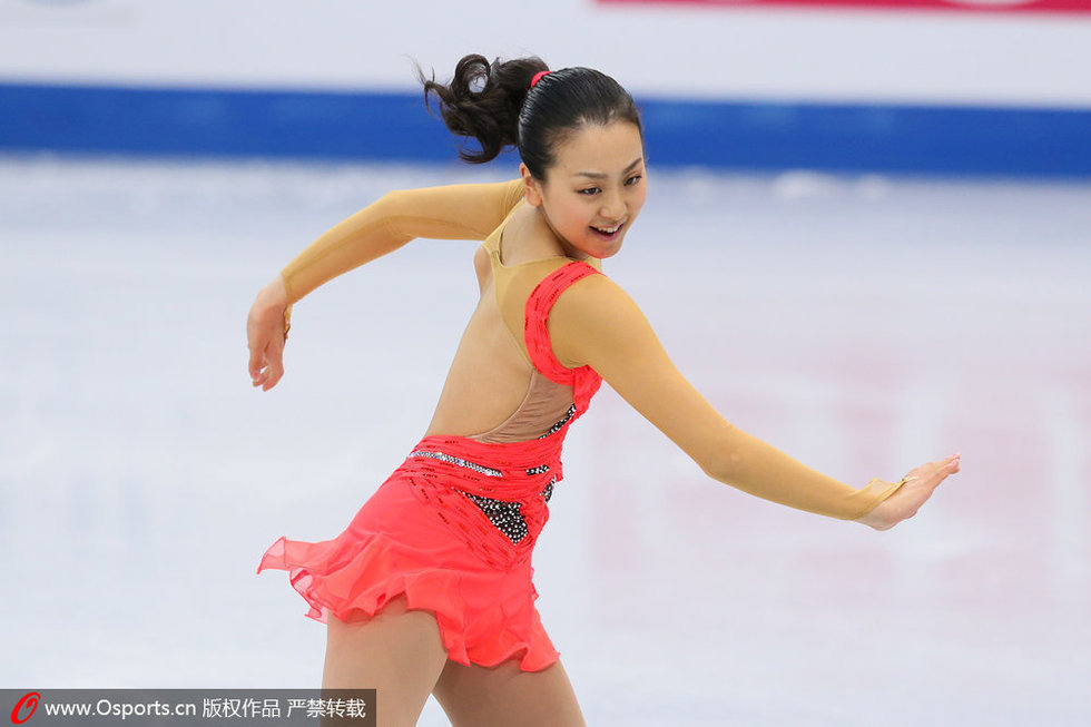 高清：日本花滑美女摘金 妖娆身材迷人图片