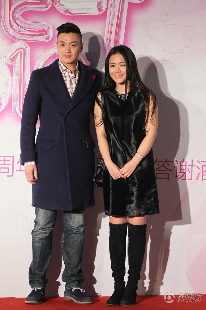 高清:星美千易周年庆典 众演员大跳“骑马舞”图片