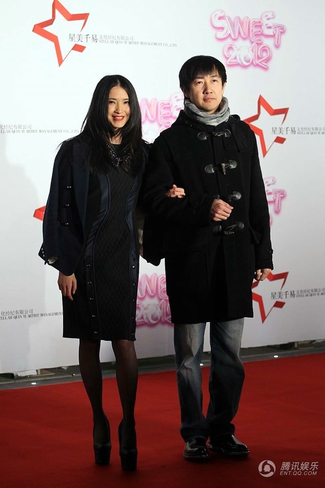 高清:星美千易周年庆典 众演员大跳“骑马舞”图片