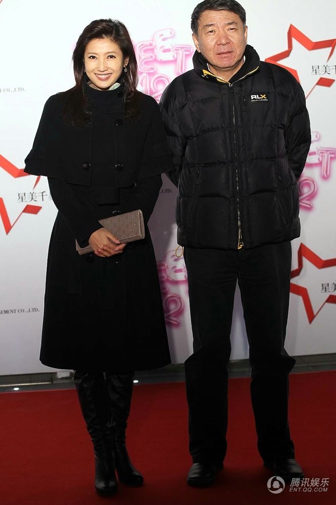 高清:星美千易周年庆典 众演员大跳“骑马舞”图片