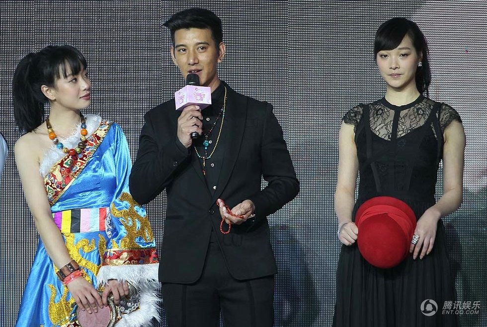 高清:星美千易周年庆典 众演员大跳“骑马舞”图片