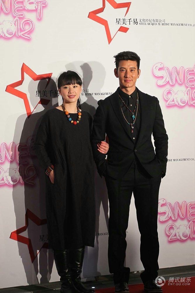 高清:星美千易周年庆典 众演员大跳“骑马舞”图片
