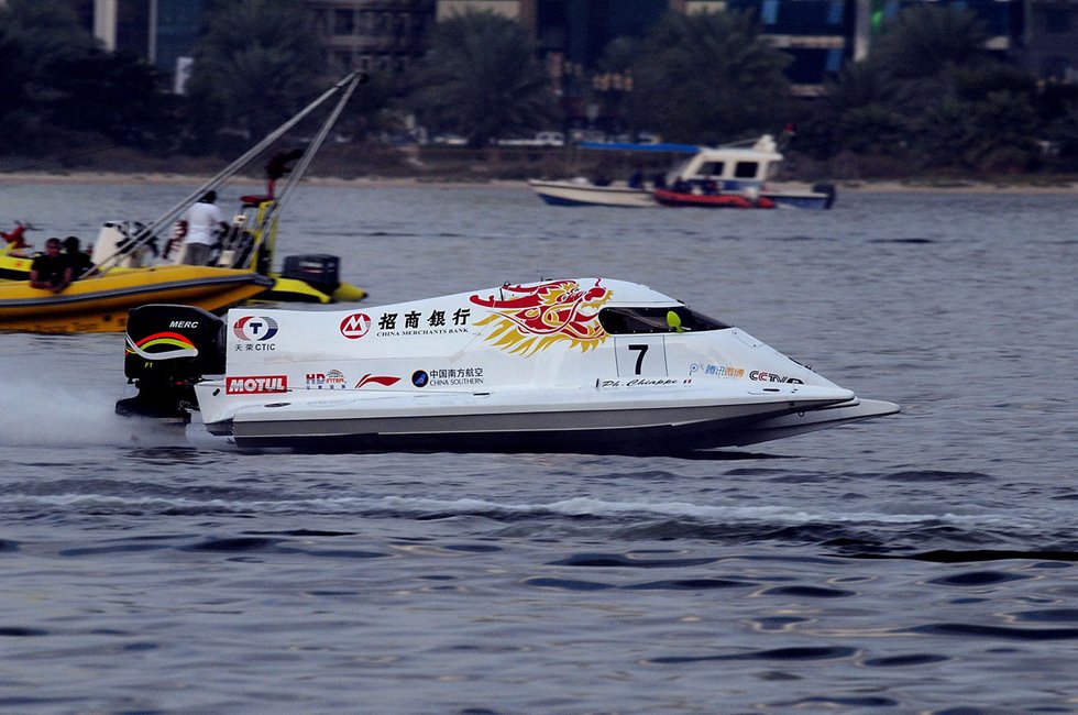 高清：F1摩托艇沙迦站落幕 异域风情尽收眼底图片