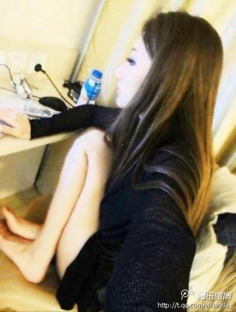 射手座甜蜜嫩模自拍图片