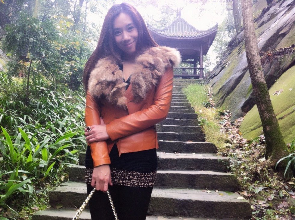 高清：马拉松美女华丽蜕变 性感女郎推广运动图片
