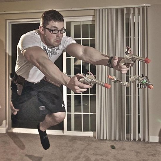 东方网-东方游戏-囧图:二货<em>青年</em>欢乐多 宅男秀