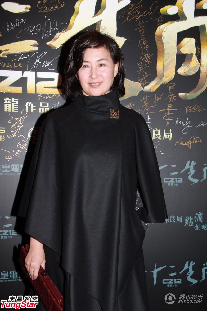 《十二生肖》香港首映 成龙拒谈言论遭抨击图片
