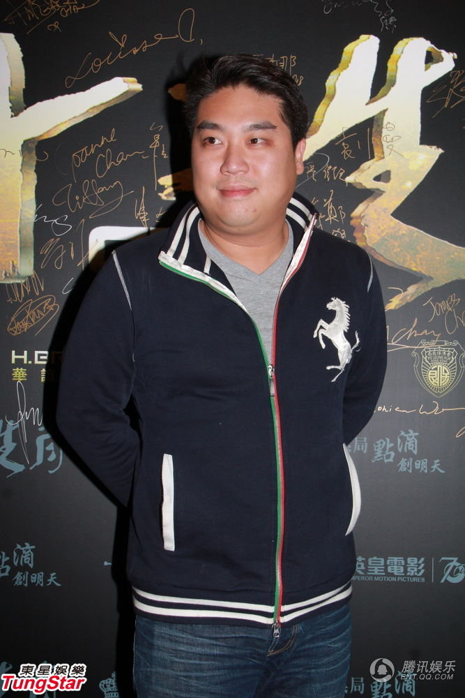 《十二生肖》香港首映 成龙拒谈言论遭抨击图片