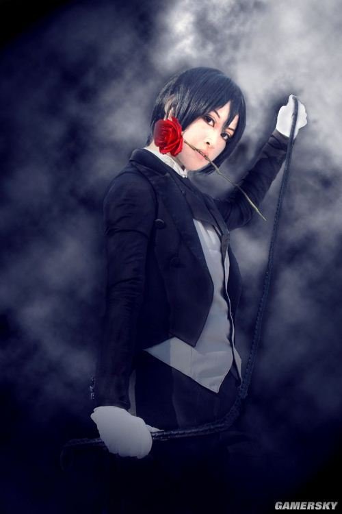 东方网-东方游戏-可爱萌妹黑丝超短裙《黑执事