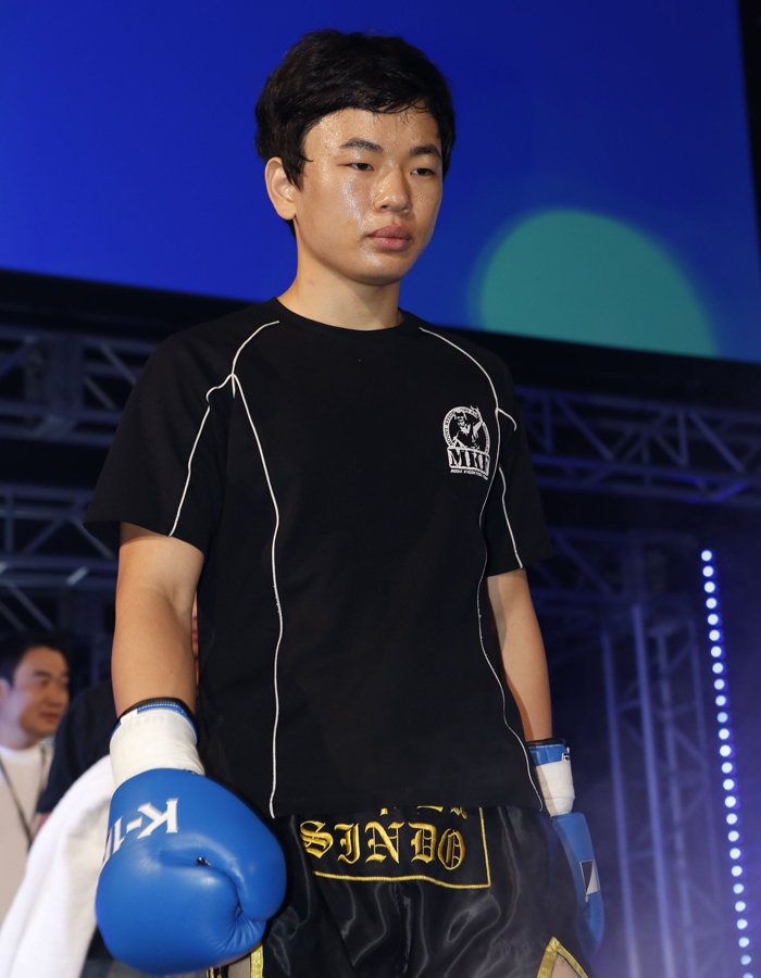 高清：K1搏击赛激烈对决 日本选手气势汹汹图片