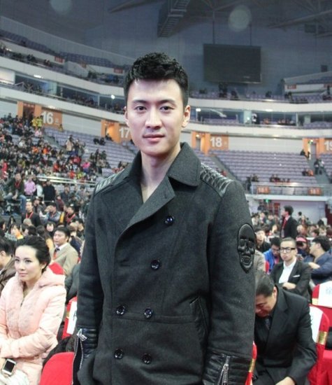 戚迹出席首届<em>金微</em>奖望《大上海》票房冲新高