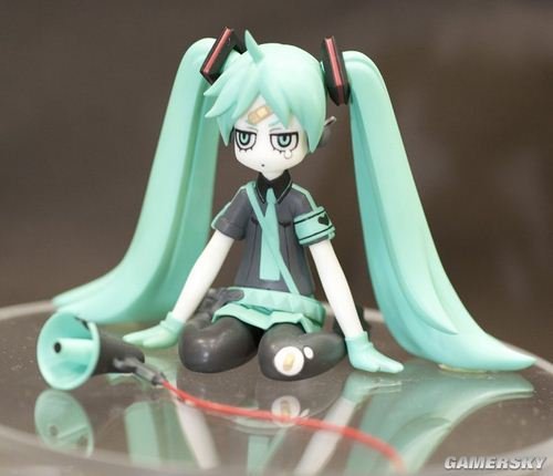 东方网-东方游戏-初音少女变身机甲战士 东京模