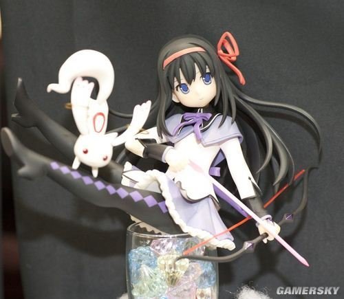 东方网-东方游戏-初音<em>少女变身</em>机甲<em>战士</em> 东京模