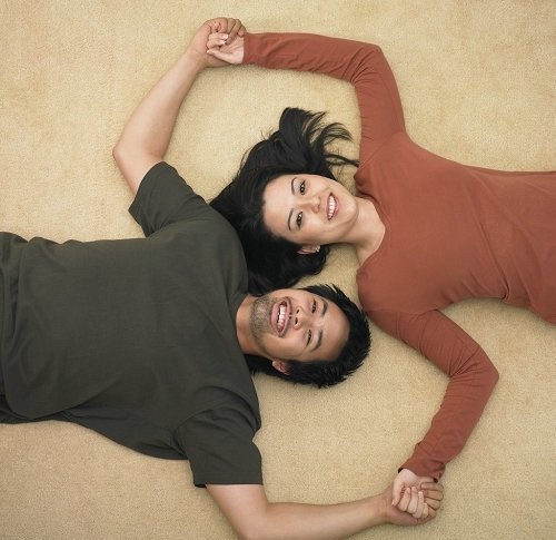 今晚80后脱口秀_80后男友收入(2)