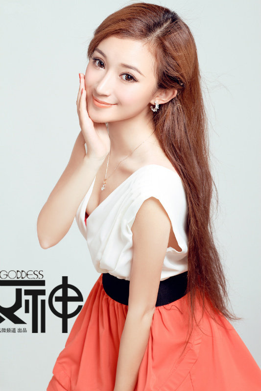 东方网-东方游戏-白色的森林<em>精灵 女神</em>孙心娅自