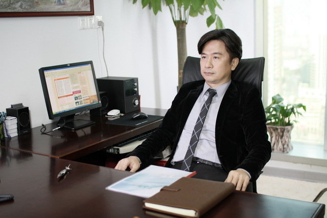 东方卫视《<em>极品大</em>作战》开机 Ella骗倒黄舒骏_