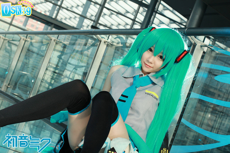 初音未来萌系cos+<em>国产妹子</em>迷人黑丝诱惑