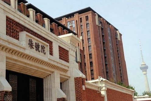 基本都是高端楼盘,旗下开发的"钓鱼台七号院"目前是北京最贵楼盘之一