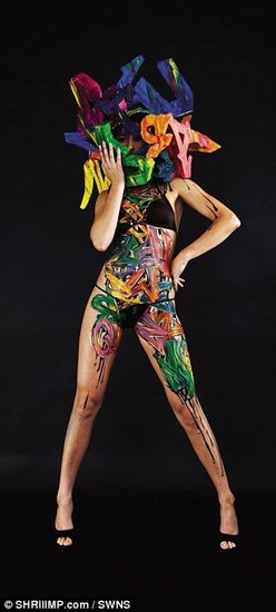 东方网-东方游戏-<em>美女裸体艺术</em>涂鸦照蹿红网络