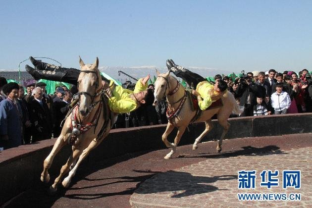 土库曼斯坦人口_...南与乌兹别克、土库曼斯坦和吉尔吉斯斯坦接壤.全国面积达