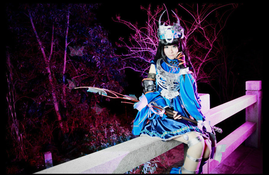 梦中彩蝶双<em>双飞</em>《剑网3》五毒萝莉cos赏