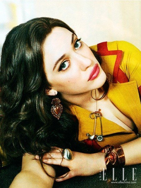 <em>破产姐妹MAX</em>女神之路大起底 F罩杯横扫演艺