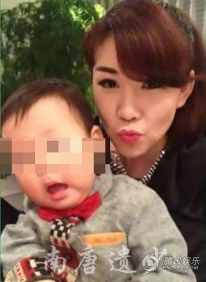 歌手黄征妻儿近照曝光