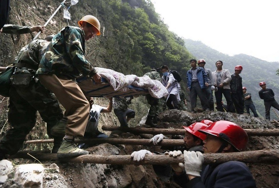 雅安芦山总人口_四川雅安芦山县7.0级地震