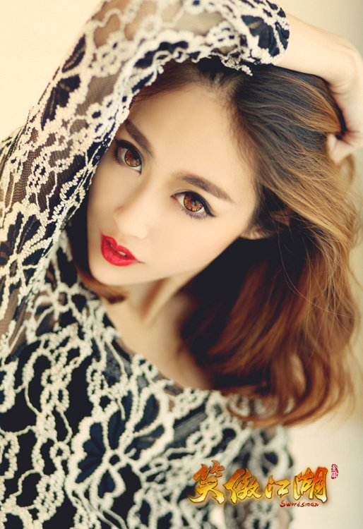 <em>美女</em>cos东方不败+丰乳<em>翘臀</em>