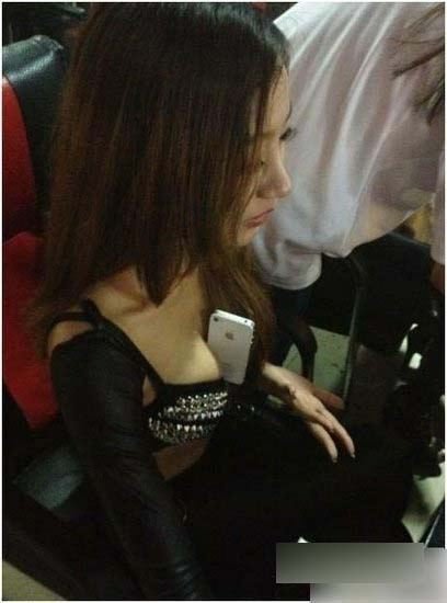 妹子都在网吧<em>干嘛</em> 奇葩囧图_美女八卦_资讯频