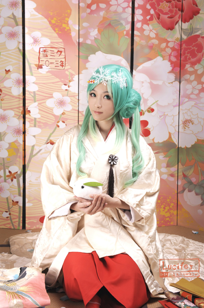 宅男女神的嫁衣诱惑!山寨女王cos初音未来