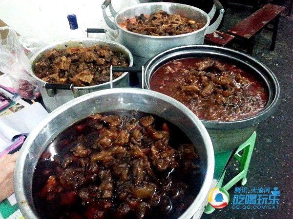 附近菜市场_菜市场卖牛肉的收入(3)